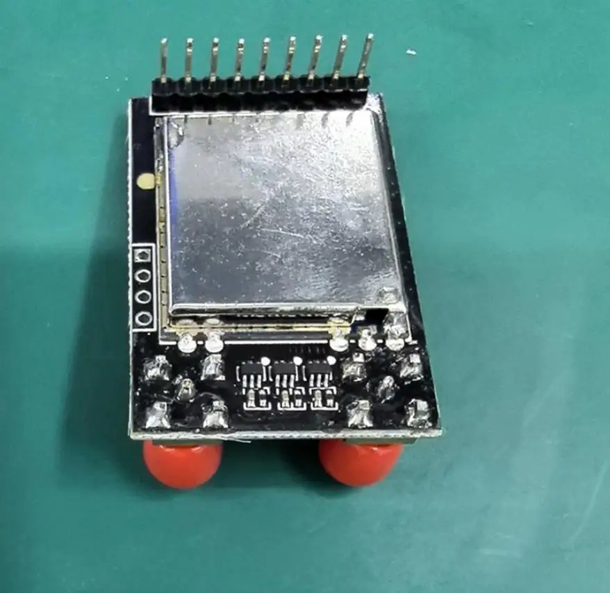 

4.9G VRX 8CH FPV Video Receiver Module 4900MHz to 5200MHz With Demodulation System And RF Connector For FPV Drone Glasses