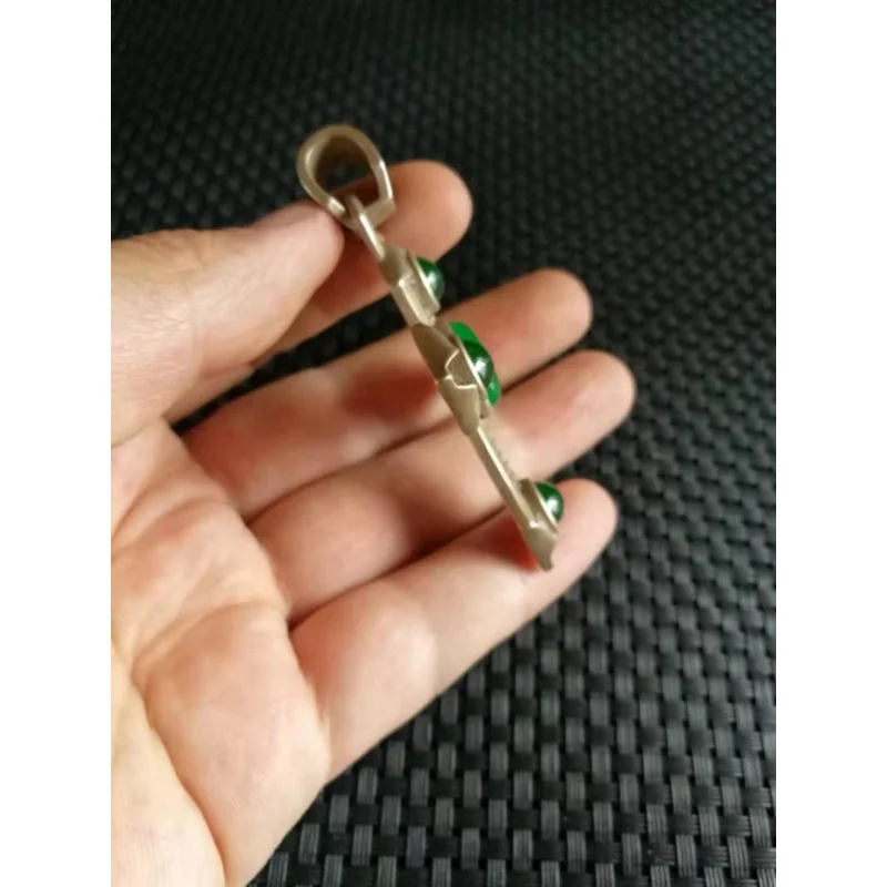 قلادة مرصعة بالفضة القديمة ، اكسسوارات العقيق الأخضر الإمبراطور