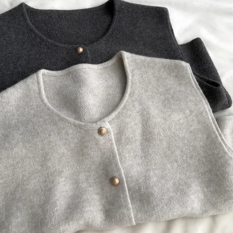 Ele lectual  Color Overlap Outerwear Gold Button Knitted Sweater Vest Women's round Ne Versatile Loose Sweate...