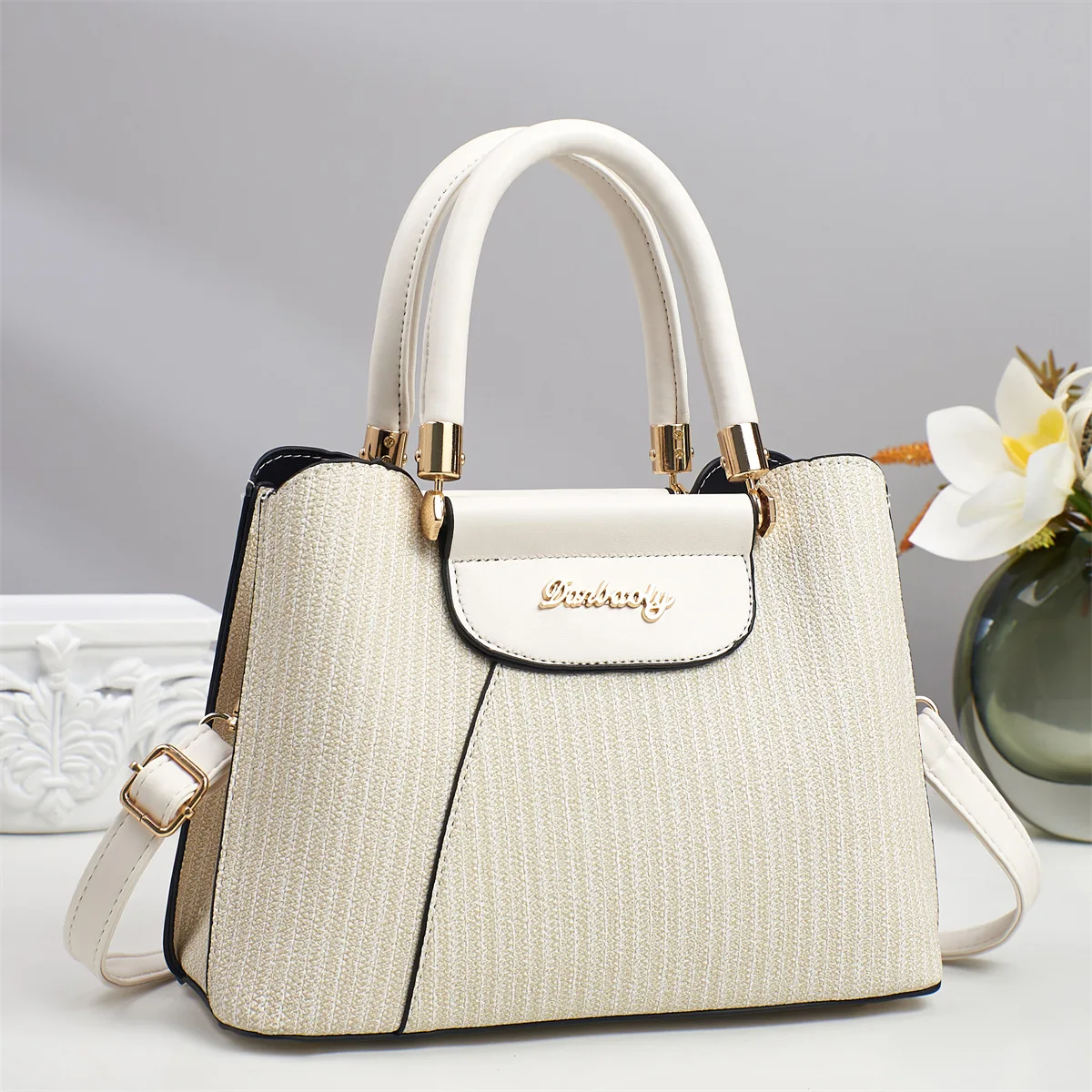 

Модная ретро легкая роскошная дизайнерская глянцевая женская сумка, темпераментная женская трендовая косая сумка большой вместимости, сумка через плечо