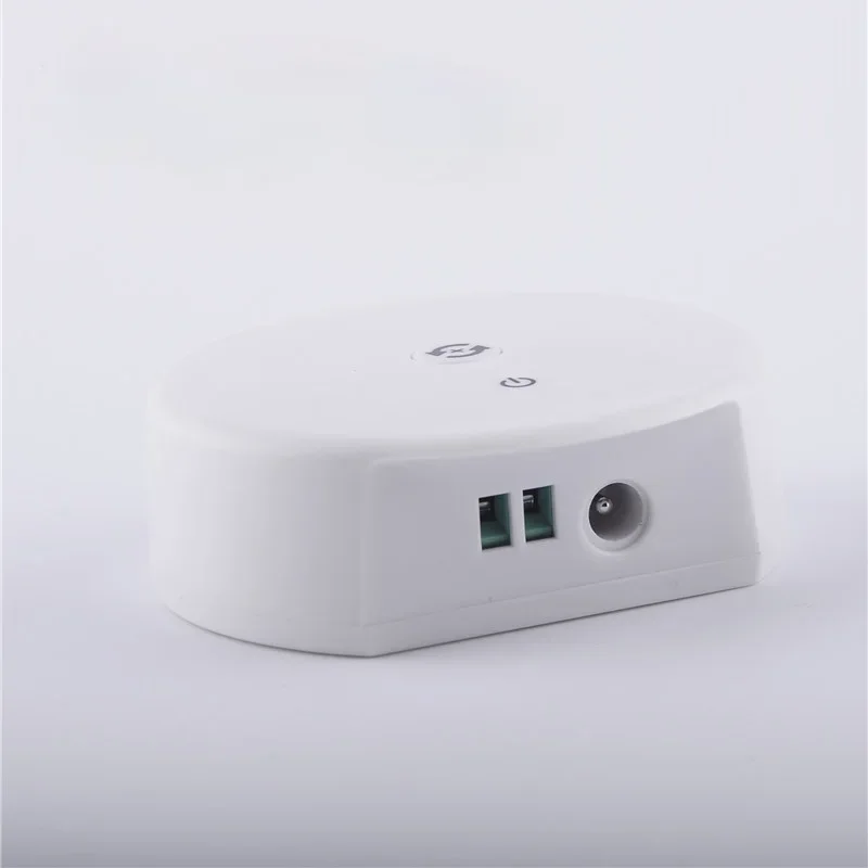 DC12-24V RVB RGBW UFO Bluetooth 16 Millions de Couleurs IOS Android LED Contrôleur Fonction de Synchronisation Contrôle de Groupe Mode Musique