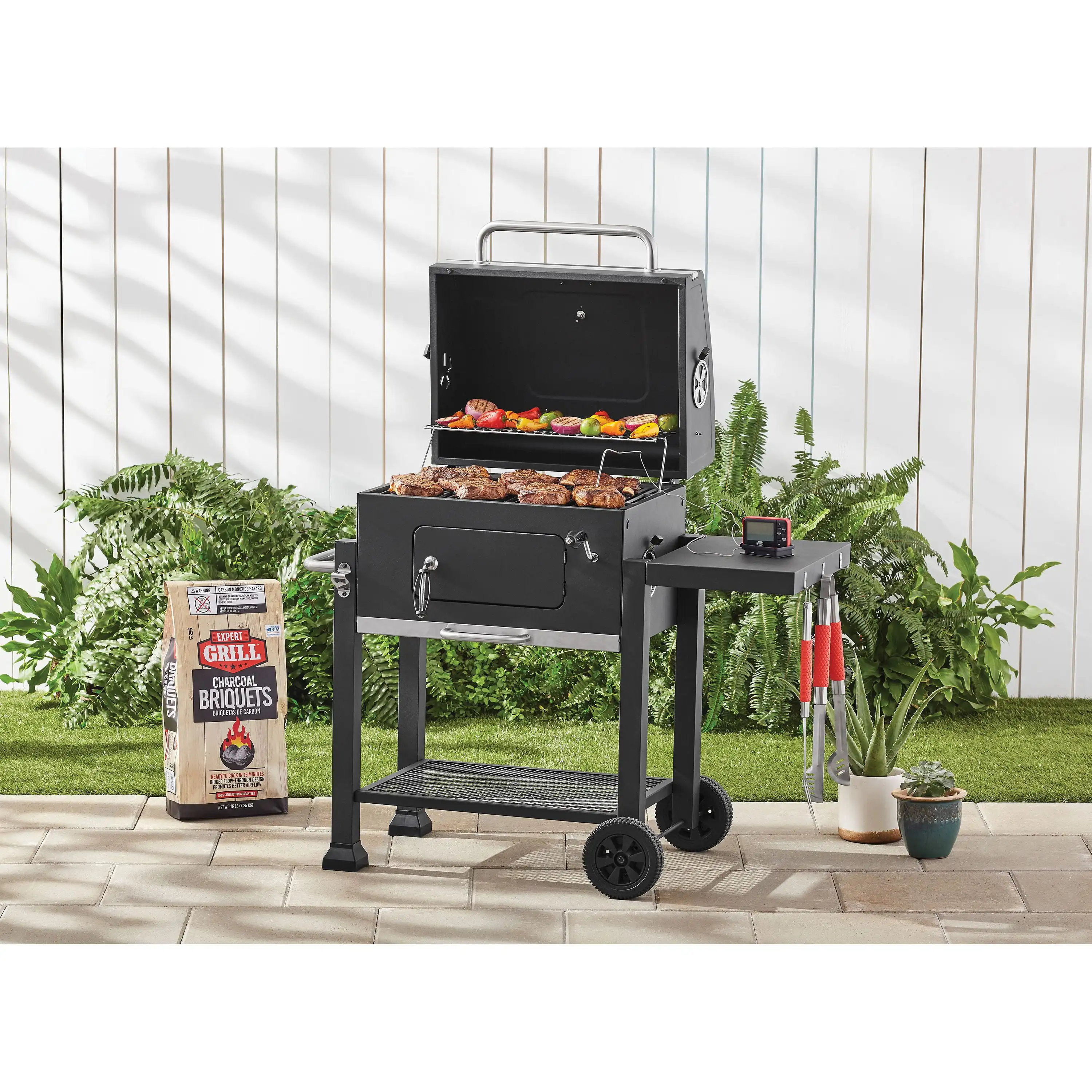 Robuuste 24-inch houtskoolgrill, zwart