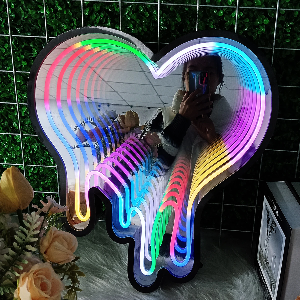 Specchio infinito personalizzato Forma d'amore Logo Segno 3D LED Specchio rotondo acrilico luce al neon abisso specchio decorazione camera da letto