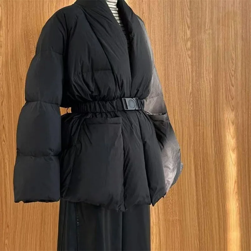 Fashion Design Sense Winter-Baumwollmantel für Damen, 2025, Winter, neue koreanische Version, Schnürung, Taille, warme Jacke, Parker-Mantel