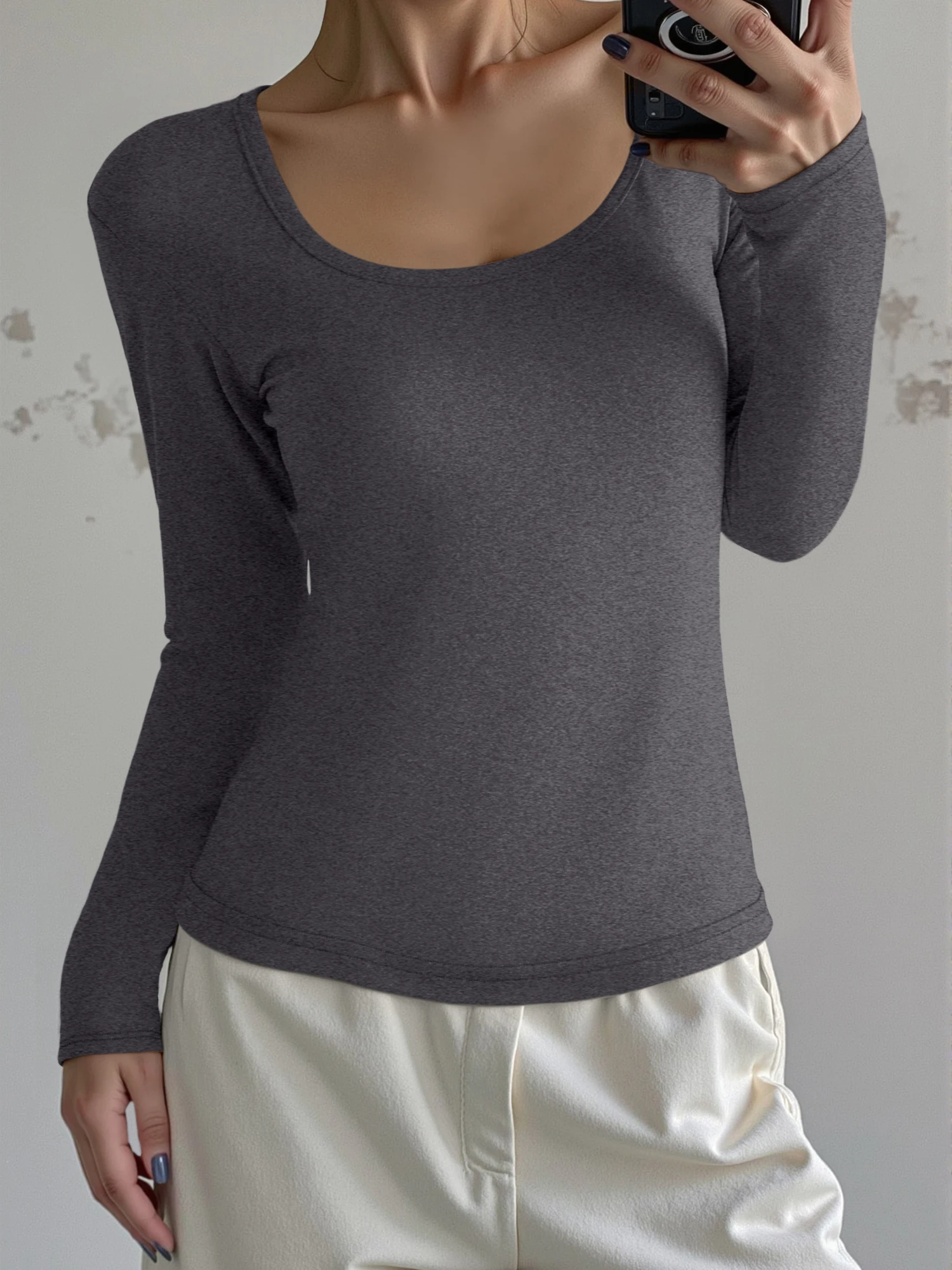 Polished Figure‑Flattering U‑Neck Tee, Flexible Long‑Sleeve Blouse for Desk Work and After‑Work Socials