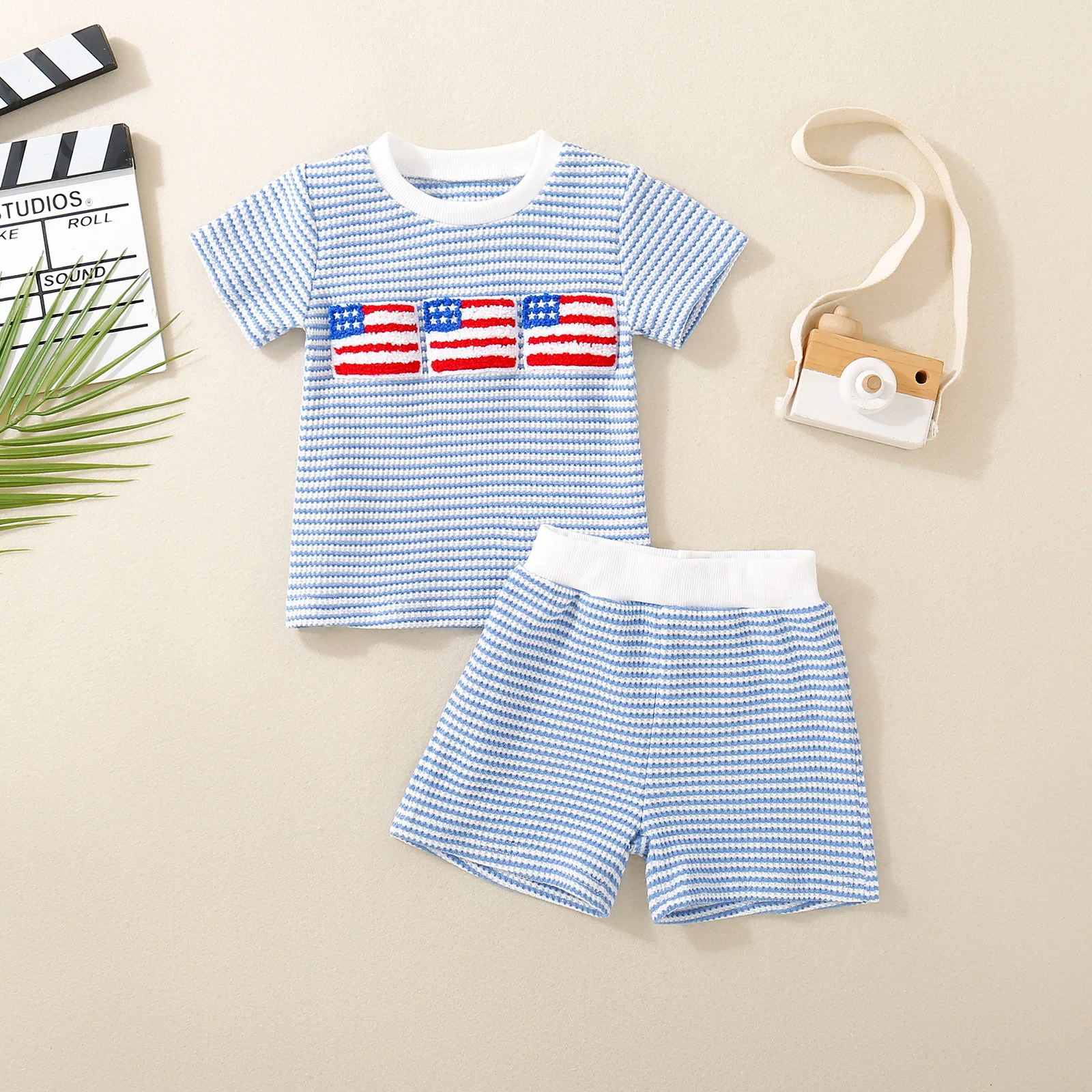 Summer baby and child unisex Independence Day small flag embroidered waffle short-sleeved top and waffle shorts two-piece set