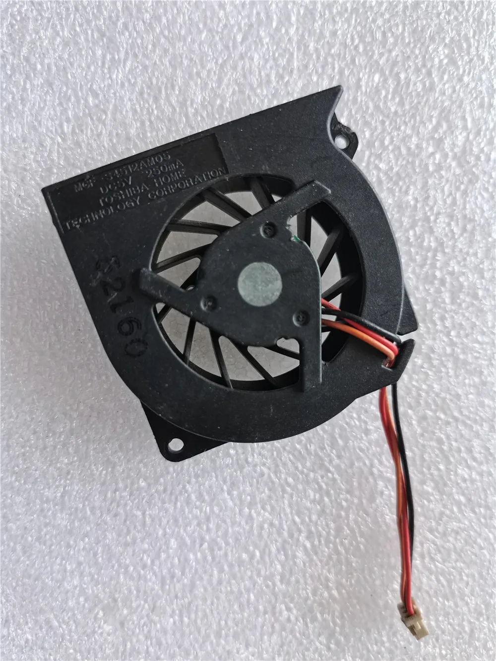 Free Shipping Cooling Fan For Fujitsu LifeBook S6230 S7020 S6240 S6210 S7021 S7025 T4010 T4010D T4020D S2110 MCF-S4512AM05