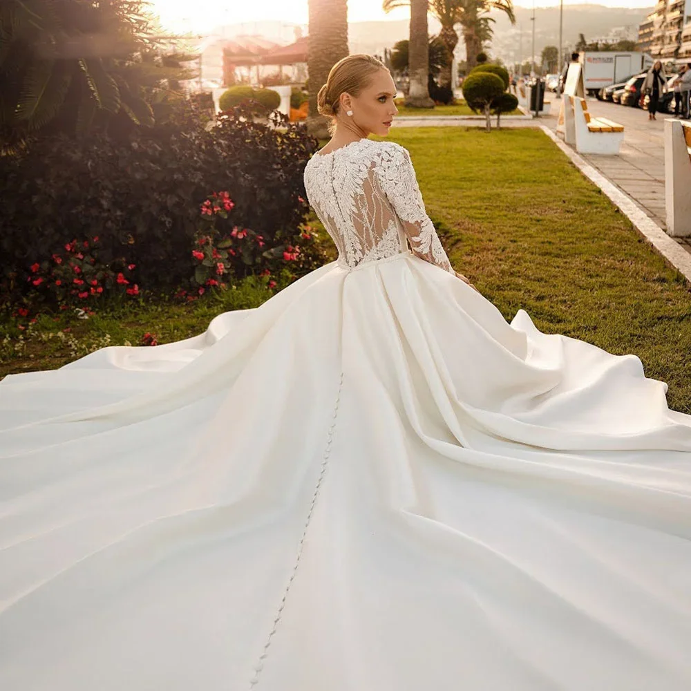 Customized Elegant Muslim Simple A-line Satin Wedding Dresses O-Neck Applique Pleat Bride Dresses Floor Length robe de mariée