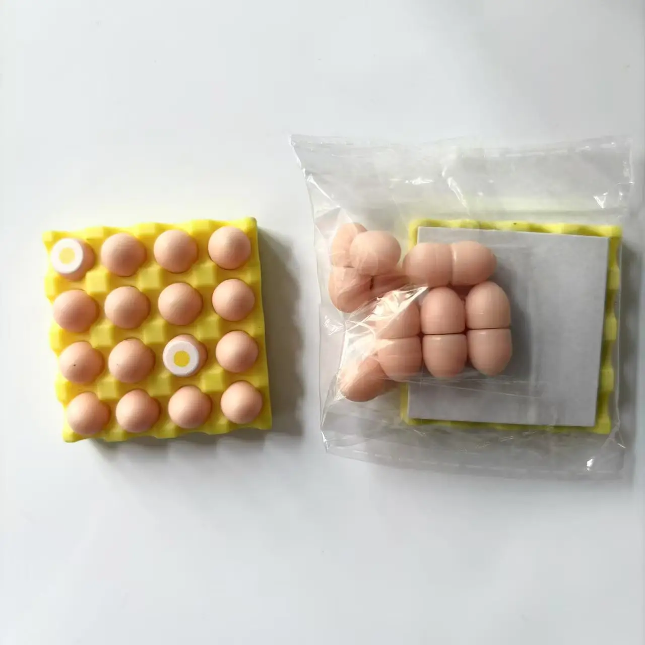 Creative Egg Refrigerator Magnet Miniature Food Play Kitchen Life Scene Model Mini Simulated Egg Tray Refrigerator Magnet