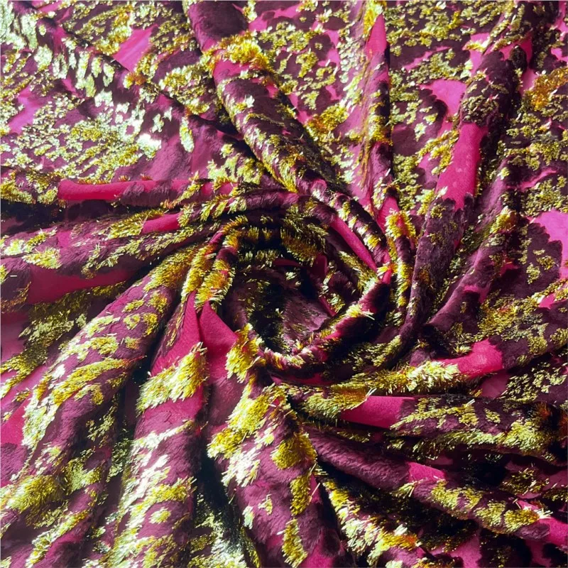 Abito su misura di fascia alta e cheongsam realizzati in tessuto viscosa jacquard broccato di velluto intrecciato