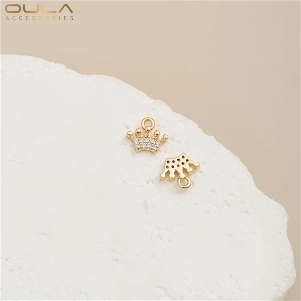

1PCS 14K Gold-plated Micro-inlaid Zircon Girl Travel Series Small Pendant, Bag, Perfume, Dress, Crown Diy Pendant