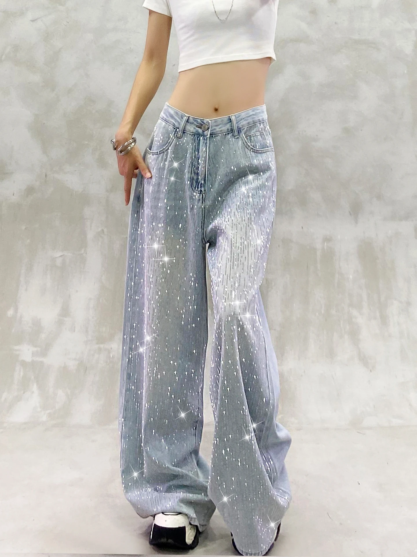 Celana Panjang Denim Kasual Pengeboran Panas Berkilau Blingbling Jeans Kaki Lebar Longgar Musim Semi Musim Panas Cocok untuk Semua Celana Lurus Wanita Berlian