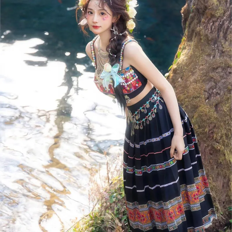 National costumes foreign travel photography new clothing