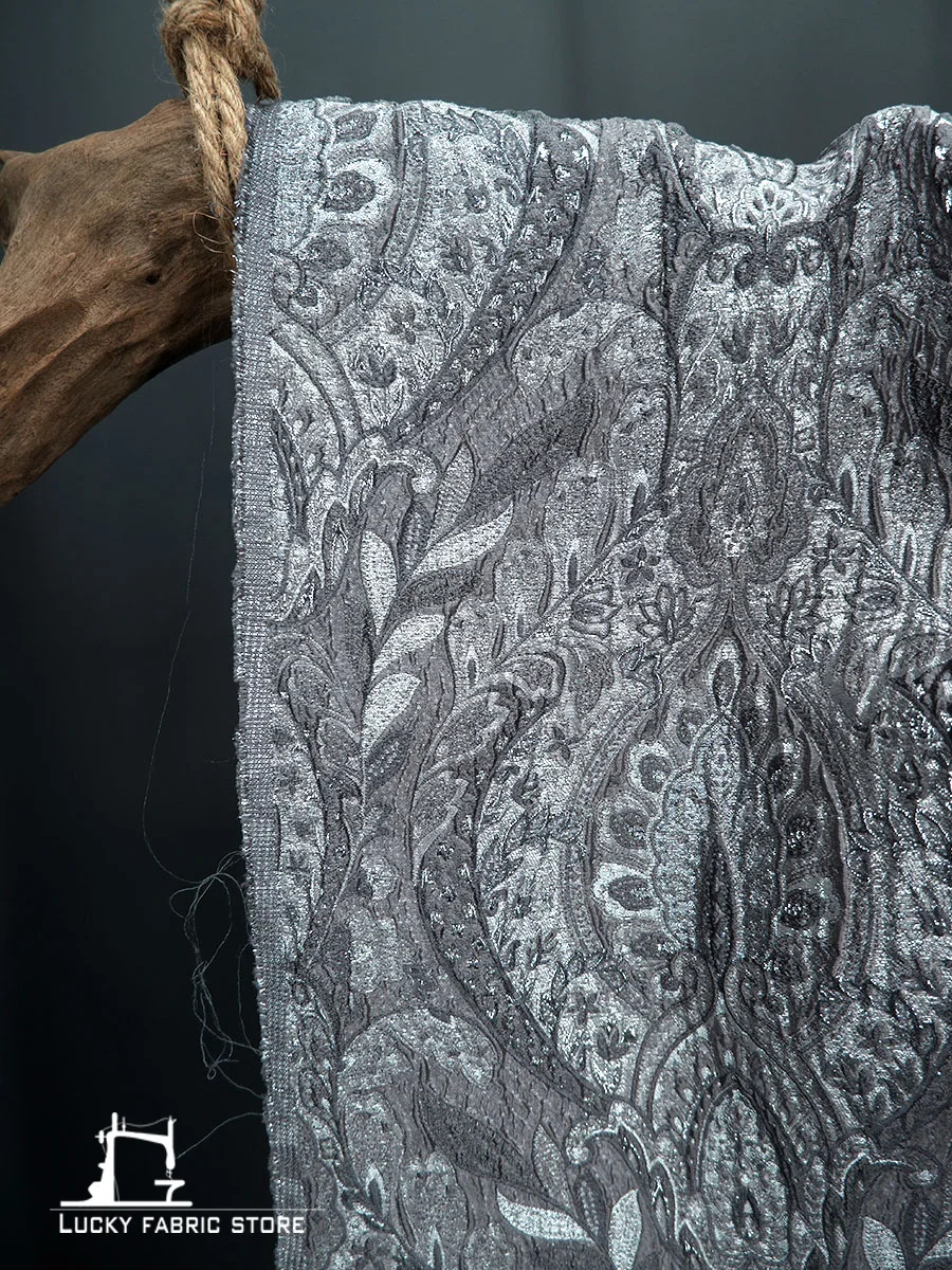 

High-grade gray European palace style bright silk blend three-dimensional texture embossed jacquard cloth jacket designer fabric