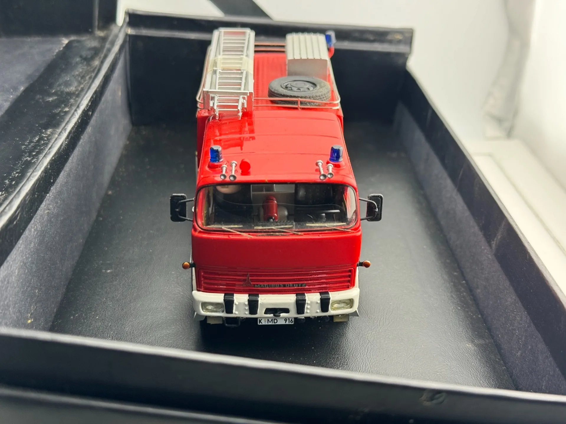 Neo 1/43 escala motor de bombeiros resina modelo de carro brinquedo colecionável presente lembrança exibição ornamento
