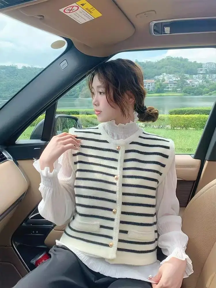 Black and white striped sleeveless knitted vest jacket women\'s spring and autumn cardigan outerwear sweater vest