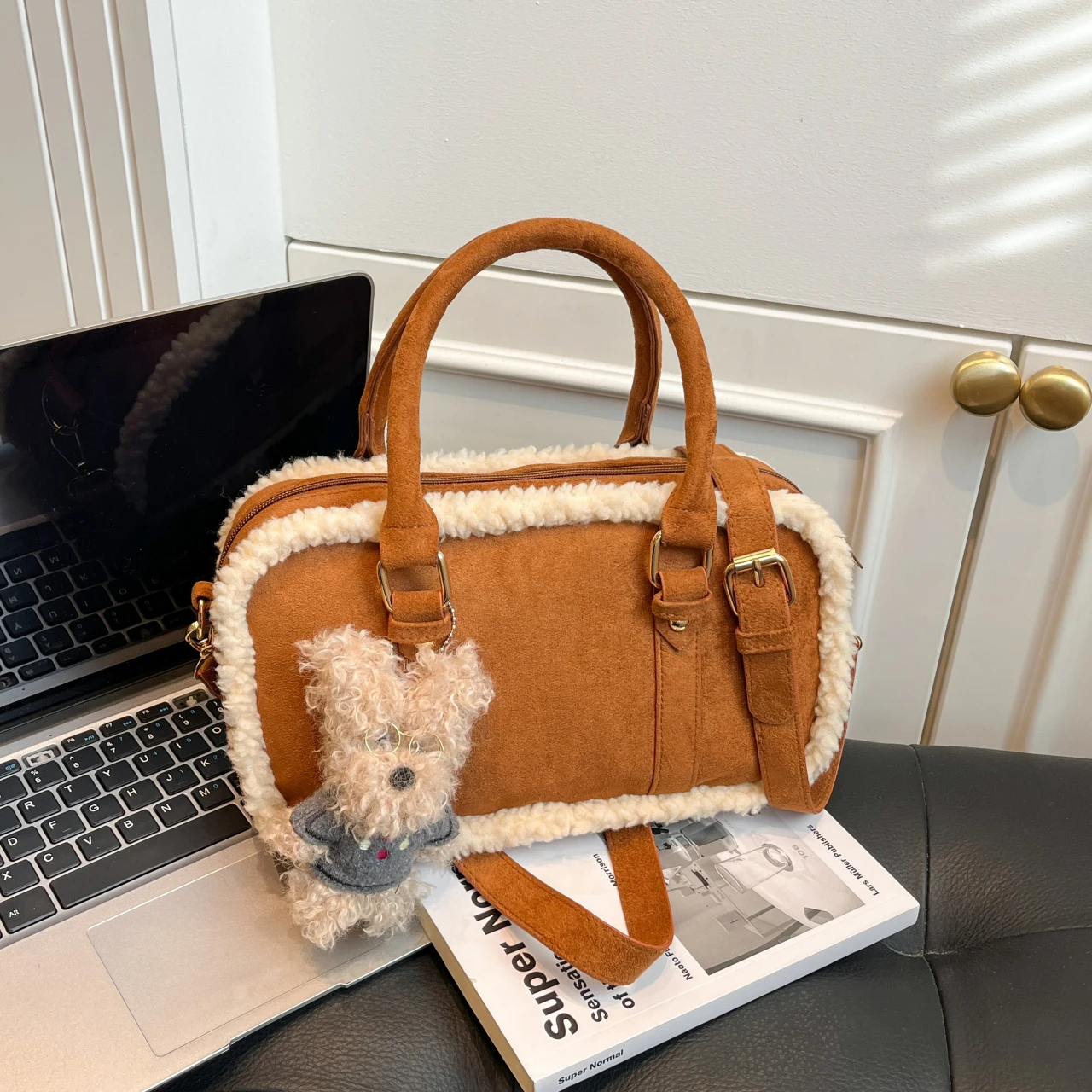 فو الفراء الديكور المرأة حقيبة يد الشتاء حقيبة كتف مربعة صغيرة ملحق الكرتون أفخم دمية حقيبة كروسبودي مع مقبض قصير