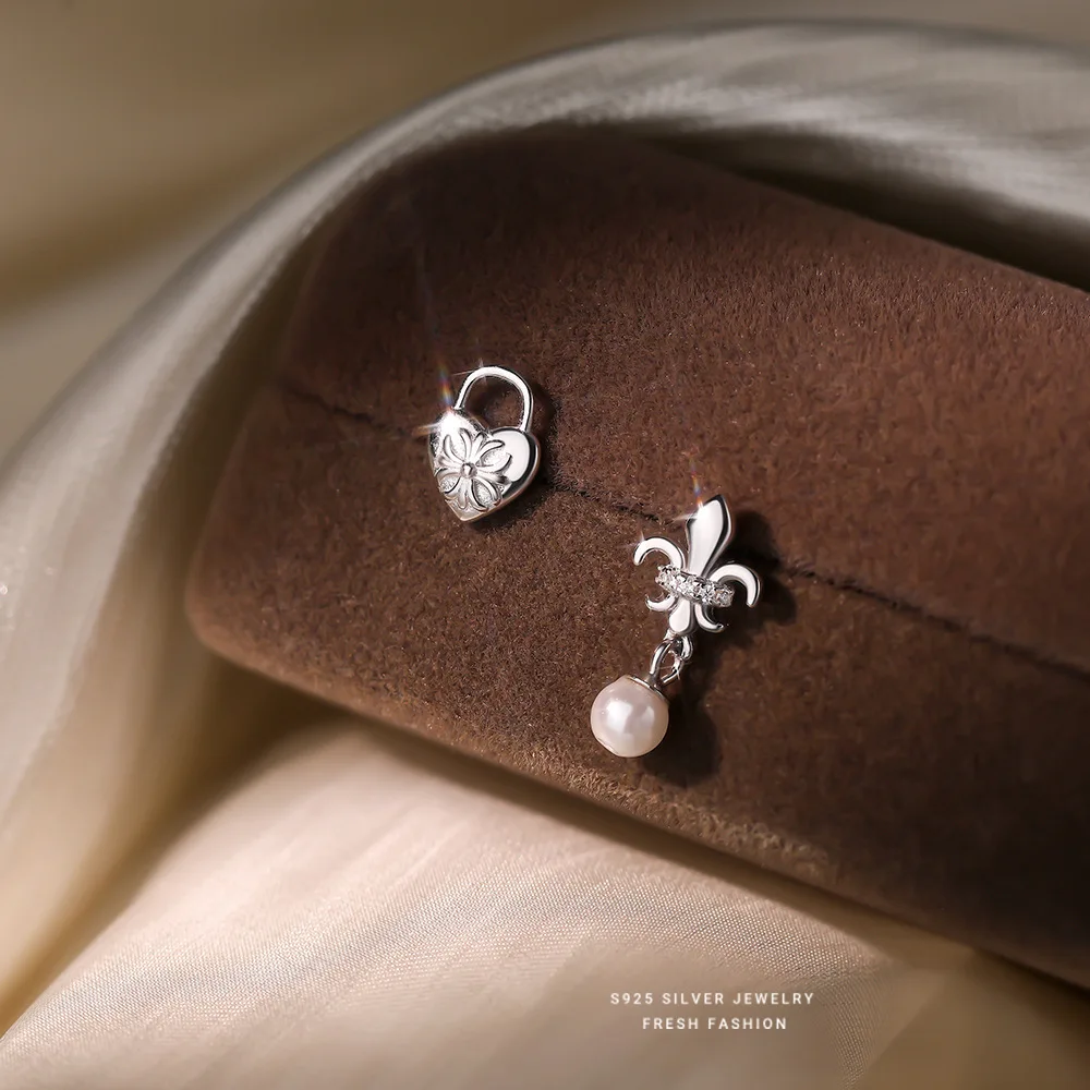 أقراط قفل الحب من الفضة الإسترليني عيار 925 للنساء هدية مجوهرات أذن غير متماثلة متعددة الاستخدامات من اللؤلؤ الكوري #2