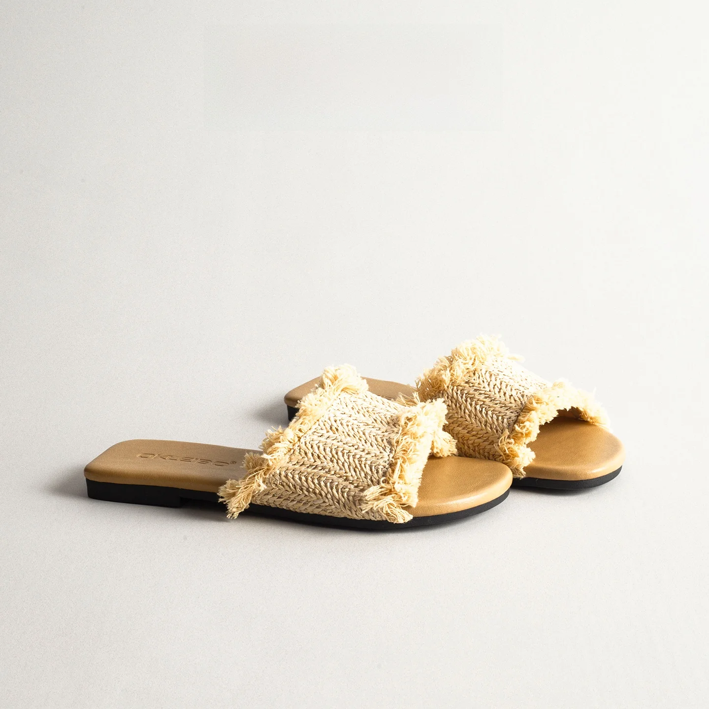 

Summer 2026 Women's Tassel Slip-On Sandals Flat Bottom Anti-Slip Casual Holiday Style Beach Slippers Comfortable Breathable