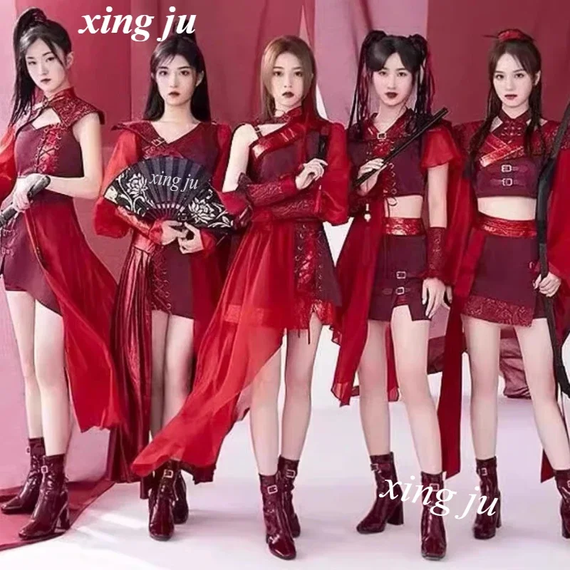 Vrouwelijke Sexy Jazzdanseres Kostuums Rode Lace-up Tops Onregelmatige Rok Vrouwen Groep Kpop Outfits Jazz Kleding Stage Performance Wear