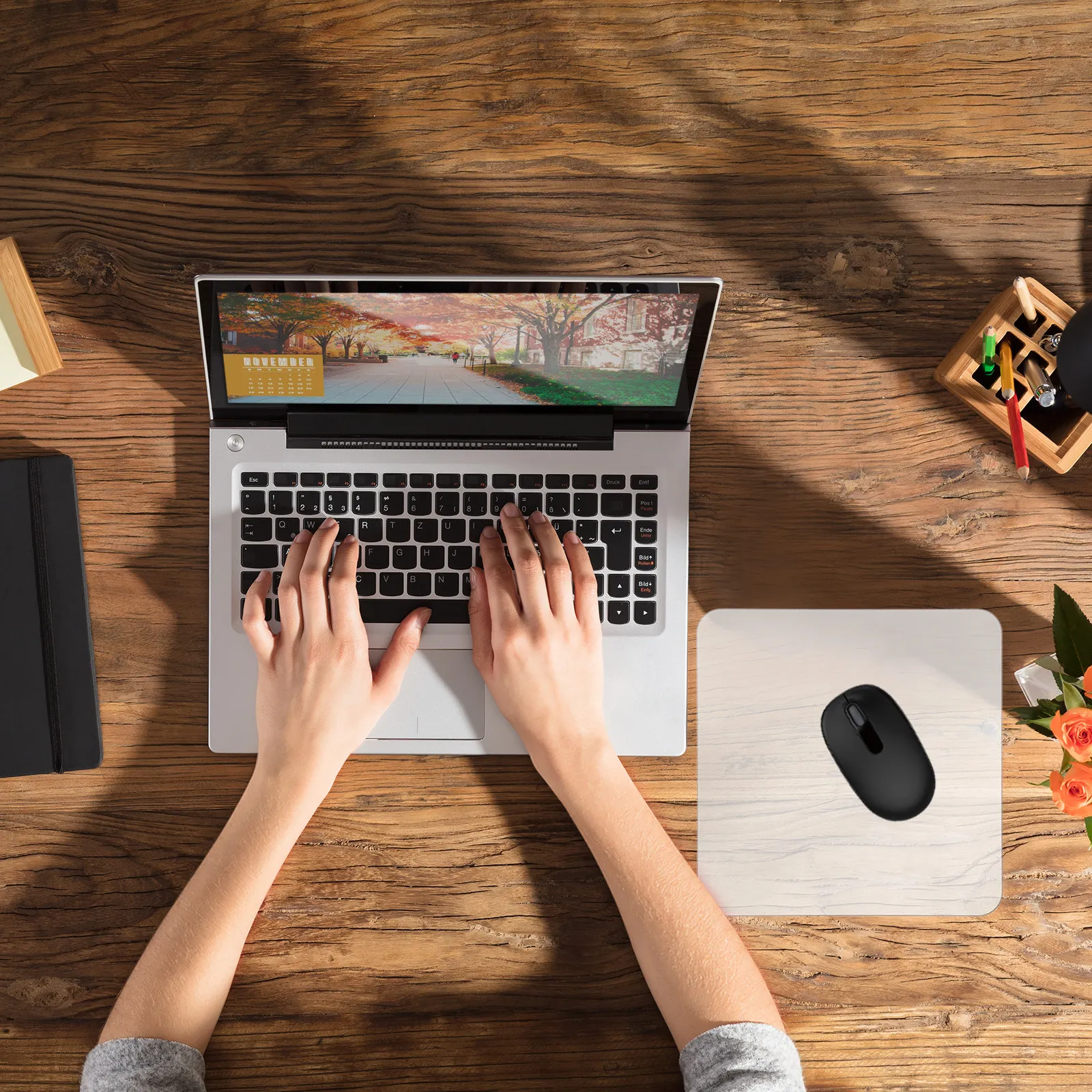 

Прозрачный стеклянный коврик для мыши для ноутбуков и настольных ПК, гладкий, большой, удобный и естественный, эргономичный.