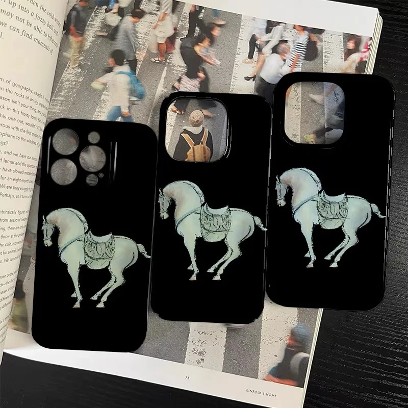 Ins Vintage White Horse Art Black  Phone Case for IPhone 16 15 14 13 Pro Max 12 11 Pro Back Cover X XS XR 7 8 PLUS SE 2020 Funda