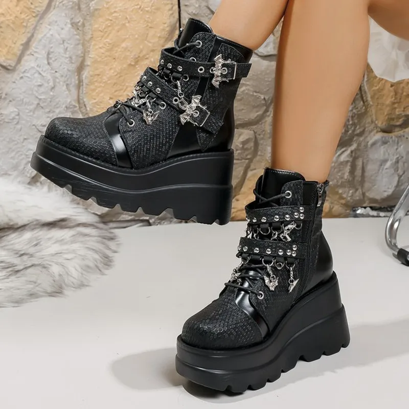 

Новинка 2026 года, роскошные женские ботинки, модные, готические, на платформе, на танкетке, женские ботинки, повседневная женская обувь в стиле гот-панк, размер 43