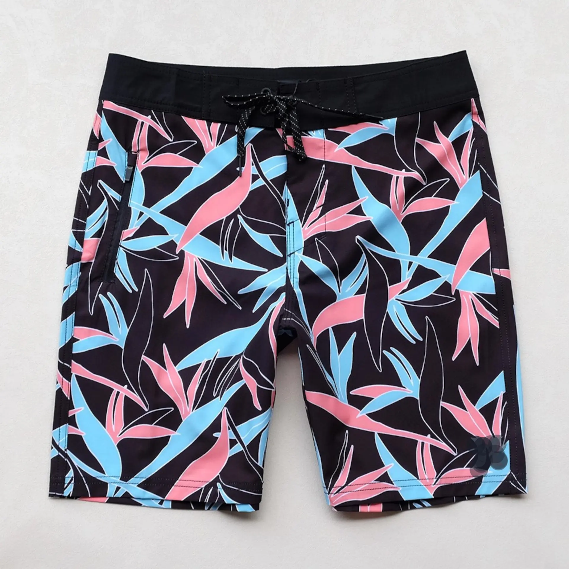 

Новые однотонные мужские шорты-бермуды с двойными полосками, летние шорты, эластичные молодежные спортивные мужские плавки, купальный костюм для серфинга