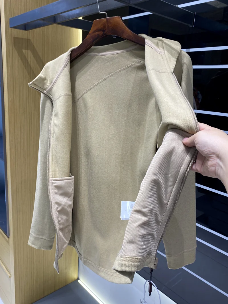 

High-End Outdoor Lightweight Jaet Breathable Windproof Functional Men's And Women's Autumn Winter New Sle Asymmetrical De...