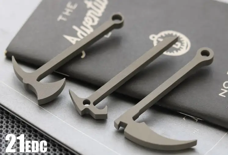 EDC Mini kemping na zewnฤ
trz ze stopu tytanu wielofunkcyjny siekiera z siekierฤ
brelok z otwieraczem do butelek naszyjnik