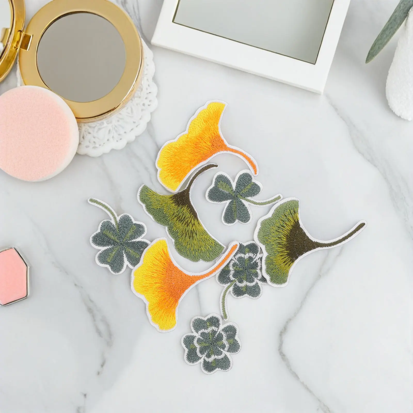 8Pcs Gradient Color Ginkgo Leaf Embroidered Patches Clothes Decoration Self Adhesive Fabric Stickers Shamrock Sew Patches