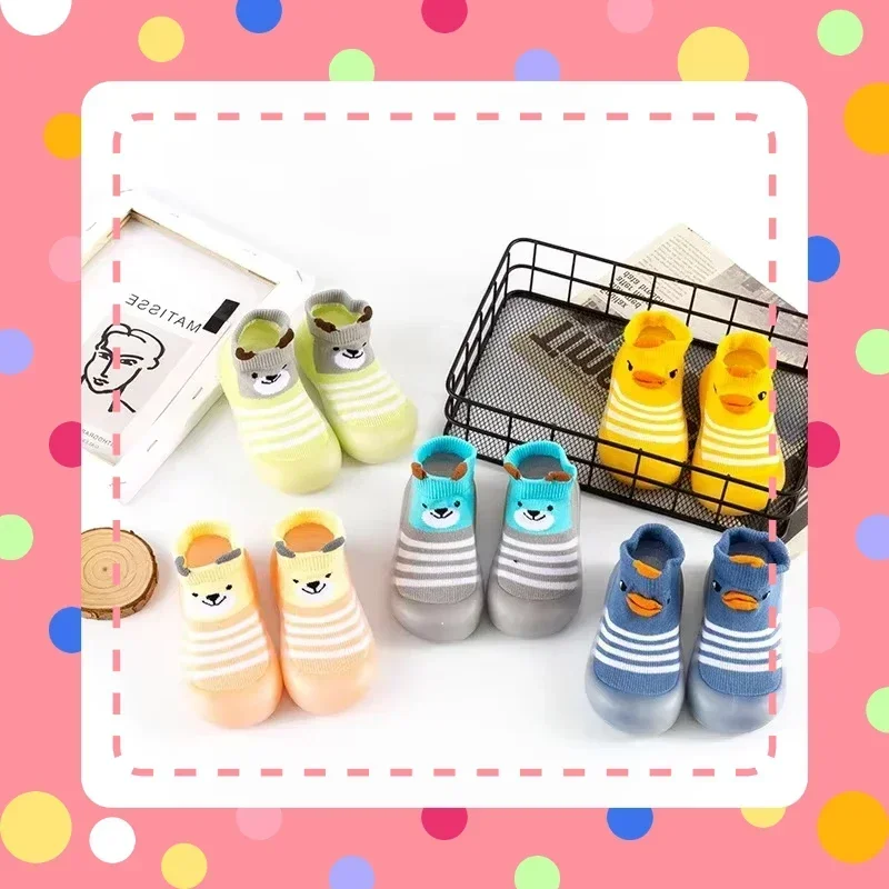 النمط الكلاسيكي الصيف الطفل الجوارب أحذية الأطفال المضادة للاختناق الطفل الجوارب الكرتون طفل حذاء طفل صغير جوارب يمكن السير بها على الأرض الأحذية