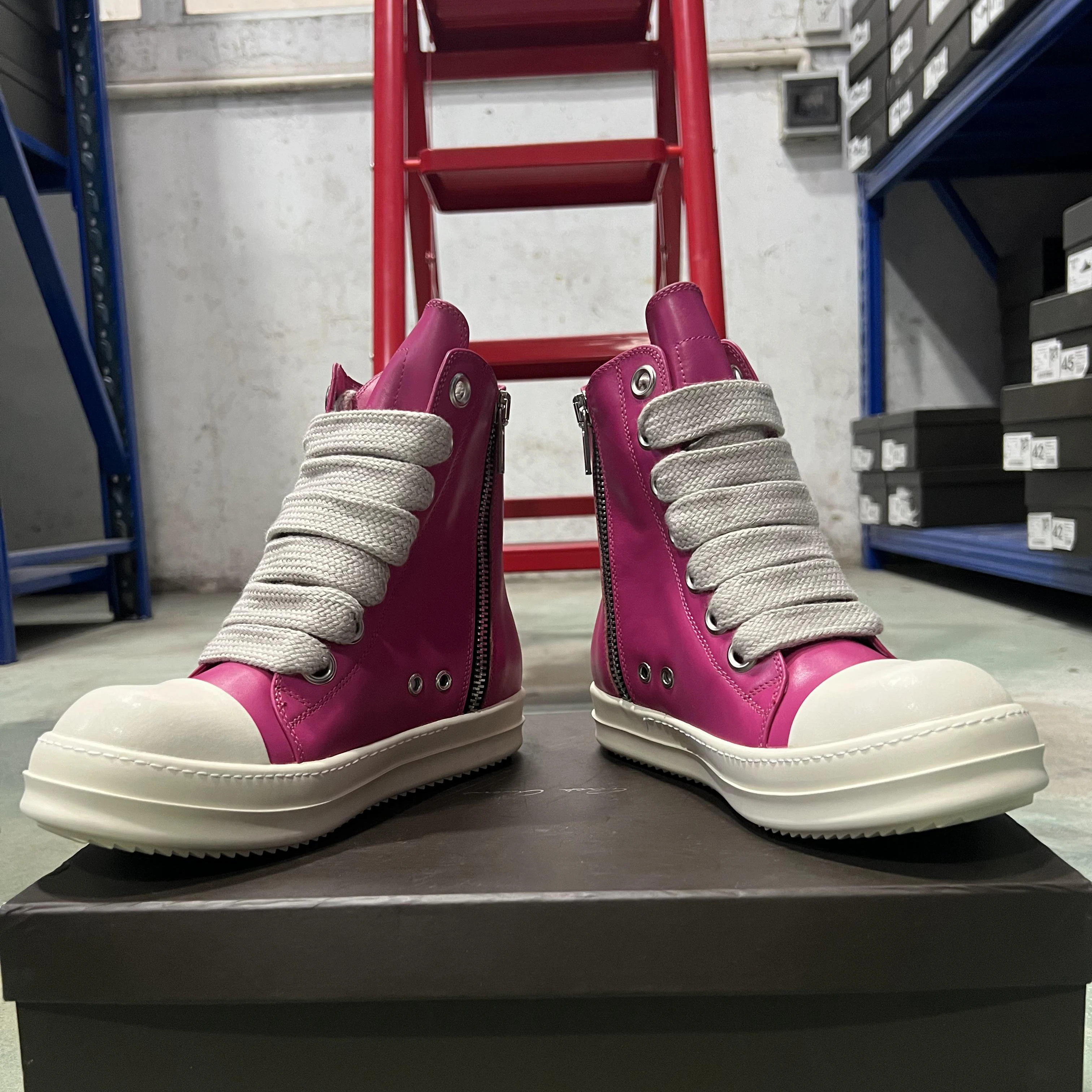 

Brand Designer Women Ankle Boot Casual High Top Men Sneaker Sweet Pink Jumbo Lace-up Canvas Luxury Trainer Zipper Street Shoe