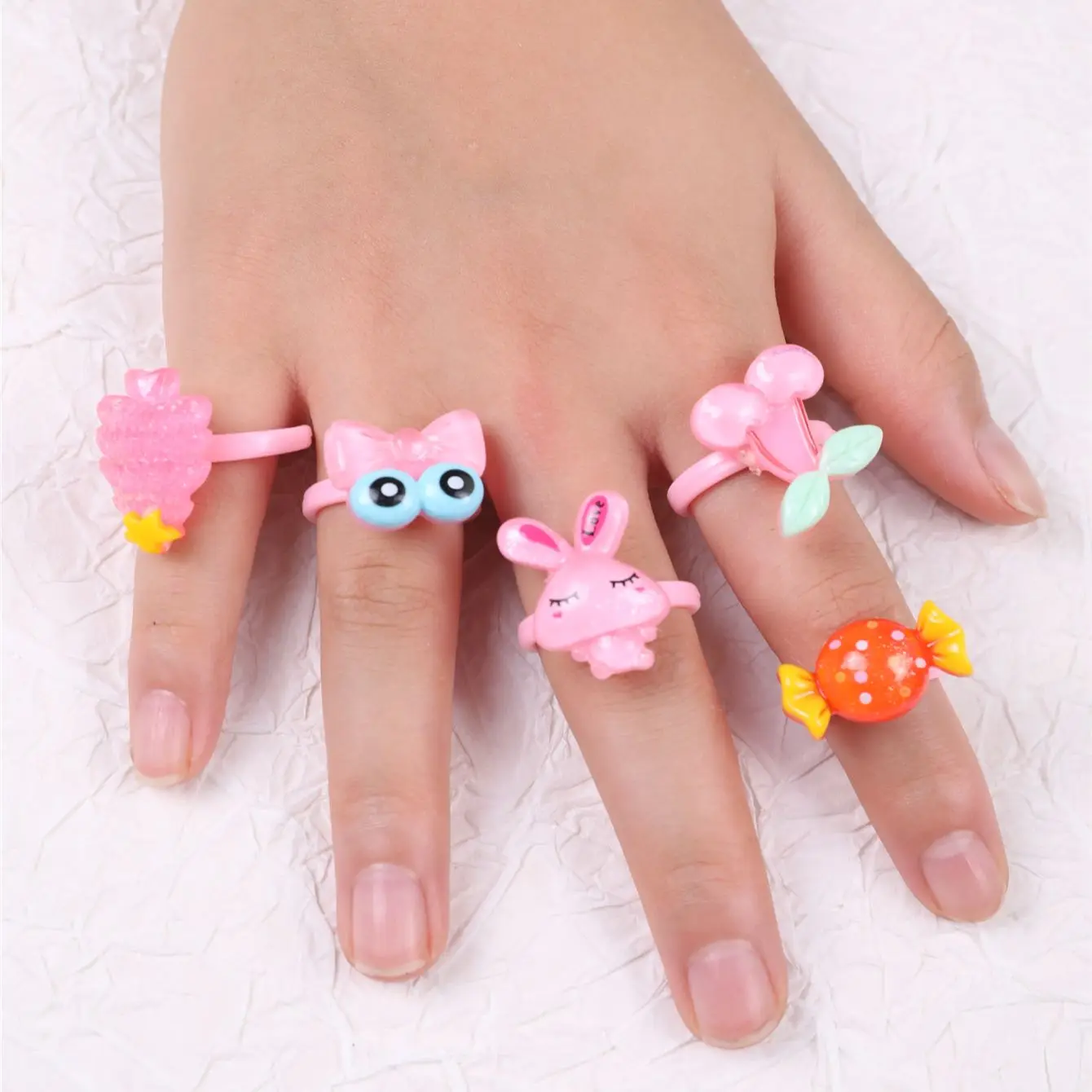 5 simple cartoon cute transparent children\'s rings rabbit shape, cherry shape, candy shape girl fashion happy happy ring