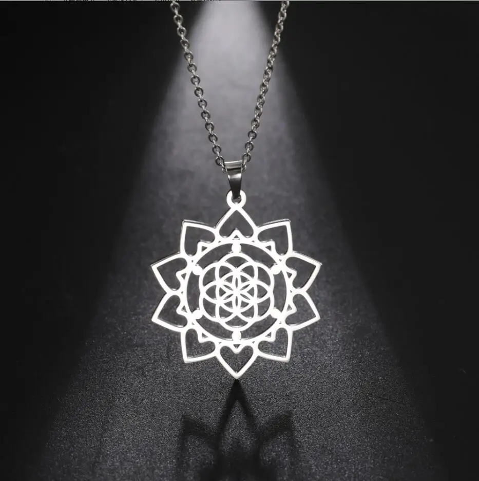 

1PC Fashion Lotus Flower Pendant Necklace for Women Hollow Cherry Blossoms Flower Necklace Stainless Steel Jewelry Gift F1299