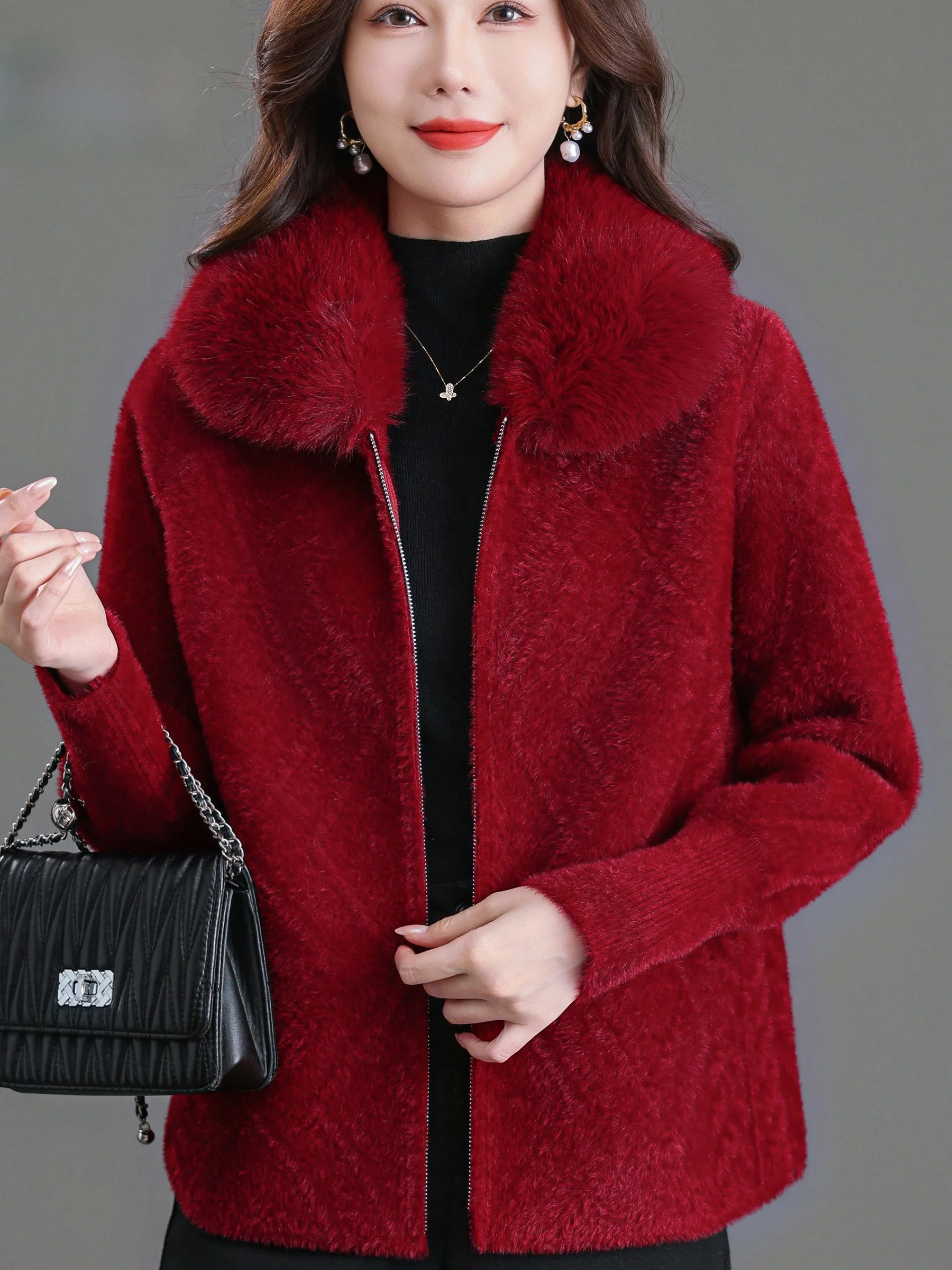 

Осень-зима модное вязаное пальто с норковым воротником для женщин среднего возраста Luy Year красный вязаный открытый кардиган повседневная подставка...