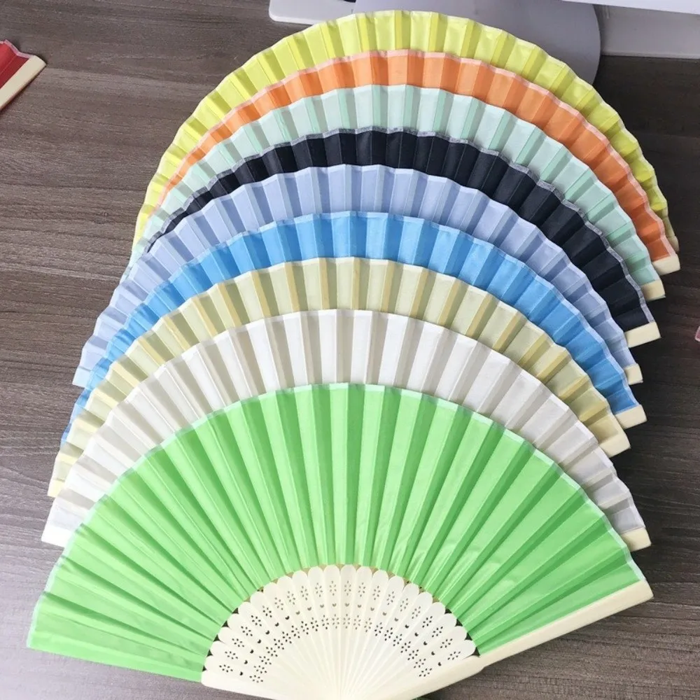 Chinese Style Folding Fan Wear Resist Cooling Tool Bamboo Hand Fan with Organza Bag with Tassel Silk Hand Fan Home Decoration