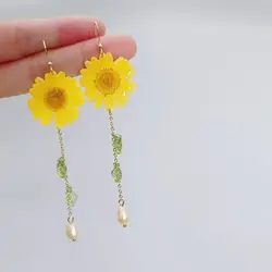 Creative Flower Long Earrings Handmaking Epoxy Resin Pressed Flower Earrings Daisy Flower Natural Earring Statement Jewelry 2024