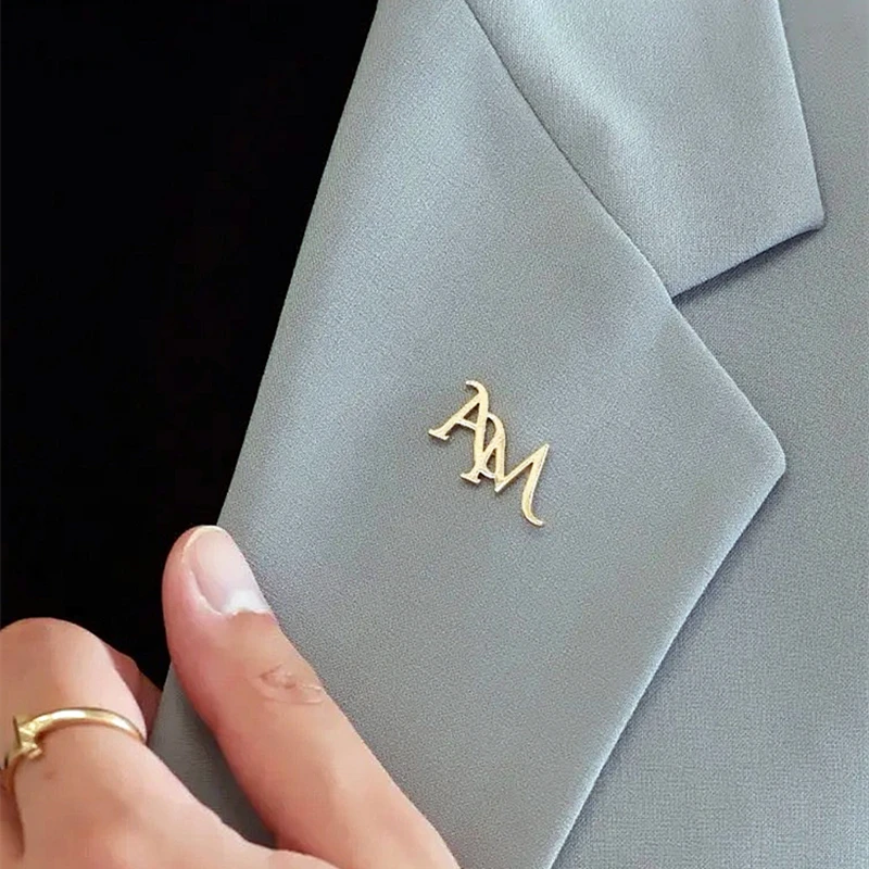 

Custom Letters Brooch Pin Personality Stainless Steel Nameplate Shirt Collar Badges For Men Dad Jewelry Christmas Gift