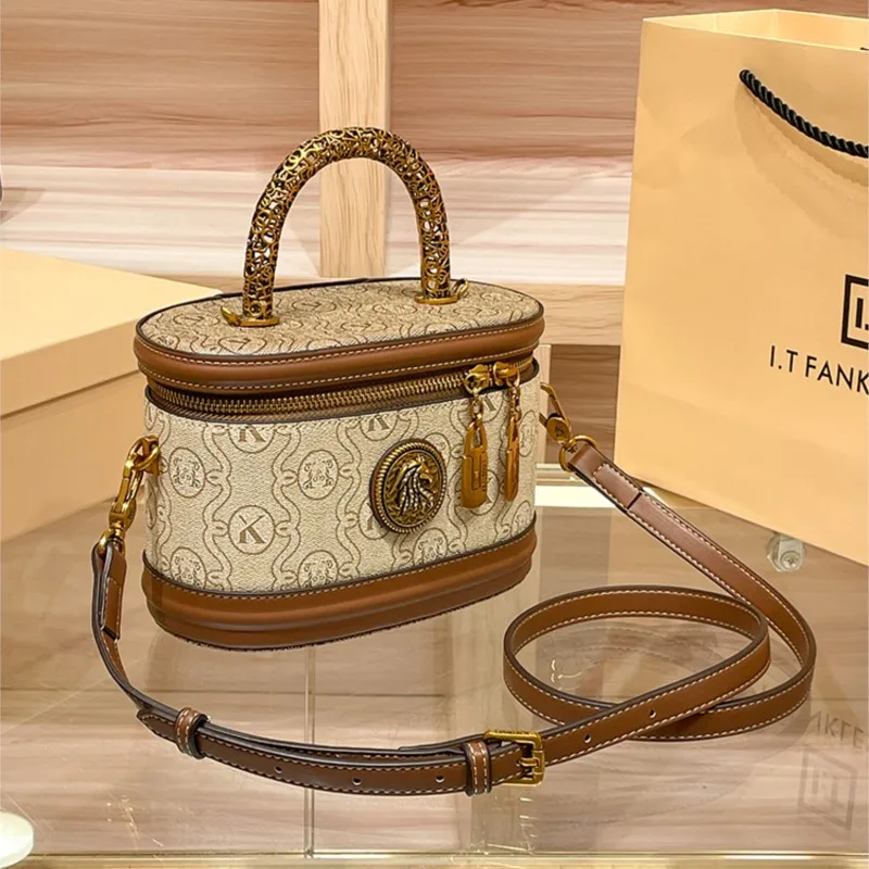 Imagem -02 - Bolsa Retro de Couro Genuíno para Mulheres Bolsa de Balde Bolsa Crossbody Alto Grau Leve Luxo Designer Moda Novo 2024