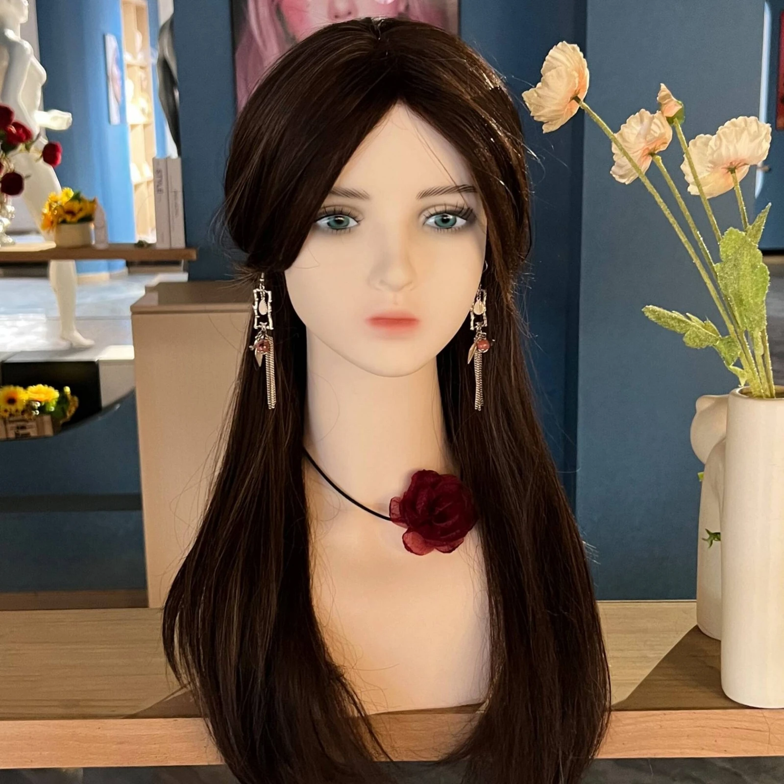 mannequin-head-with-shoulders-pvc-material-shoulder-mannequin-head-photo-prop-realistic-face-for-cosmetology-students