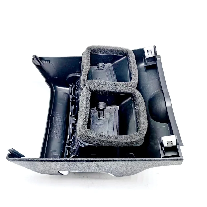 96747334ZD is suitable for Citroen C4L sub-instrument panel, and the trend ashtray trend is discharged after the central control