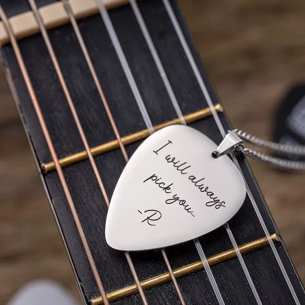 Custom Guitar Pick Necklace Engraved Name Pendant Personalized Text Jewelry Stainless Steel Gifts for Boyfriend or Girlfriend