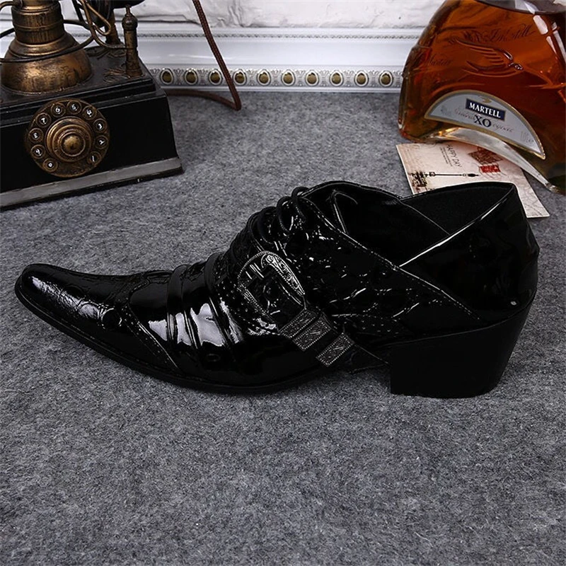 Pointed casual shoes with a height of 6cm, men\'s casual shoes, fashionable Korean version for business and leisure