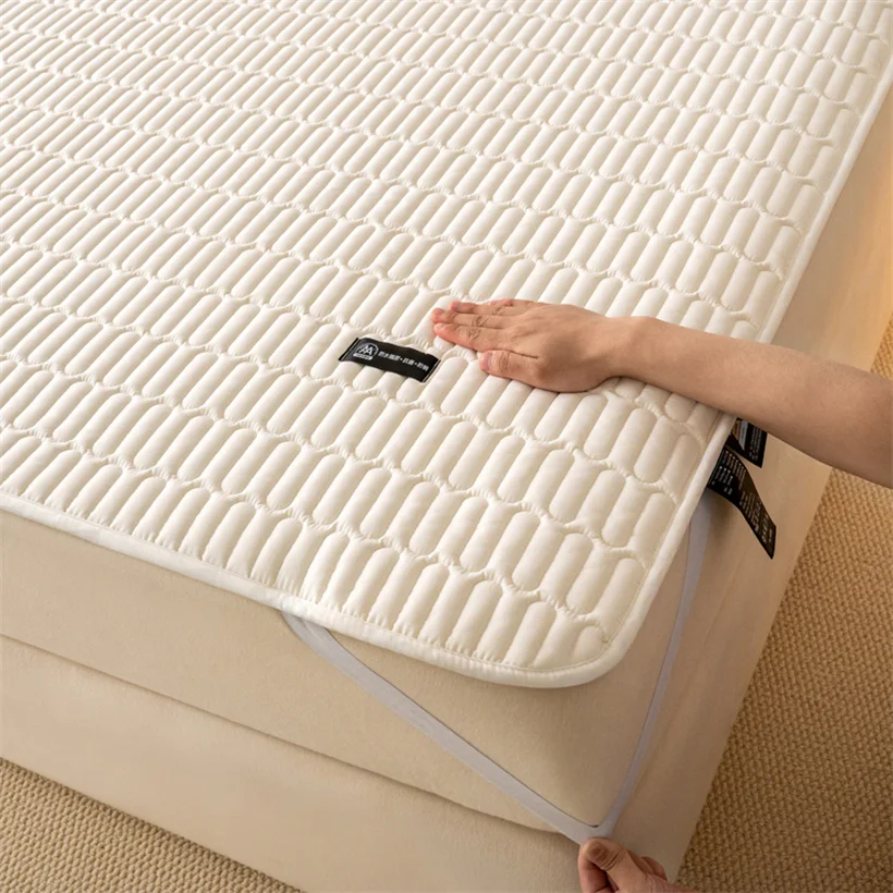 

Waterproof Mattress Protector Cover with Elastic Band Soft Breathable Mattress Topper for Single Double Queen Couple Bed Cover