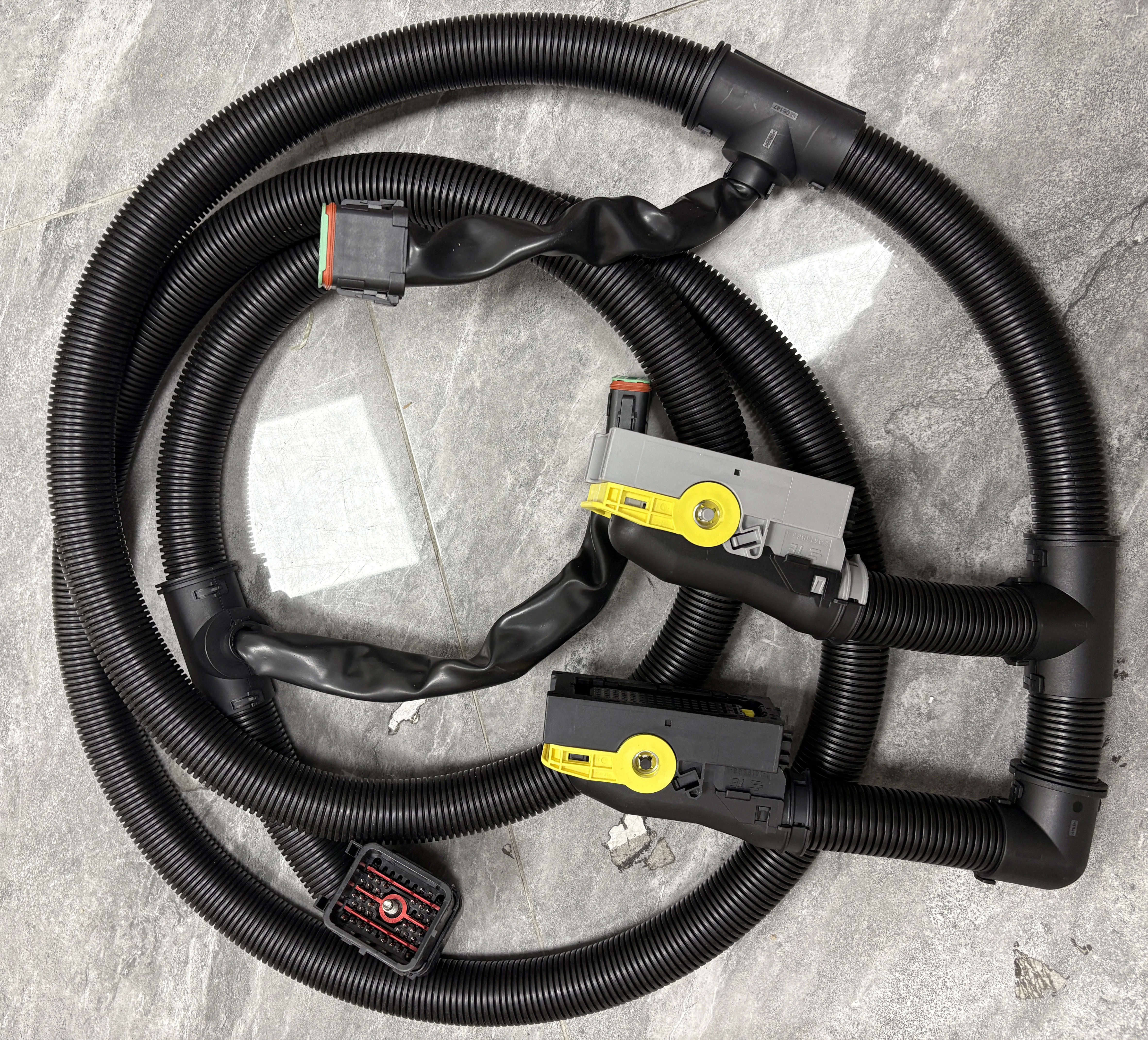 D6E D7E High Quality Engine Wiring Harness 14631808 for EC210B EC240B EC290B Controller Connecting Harness