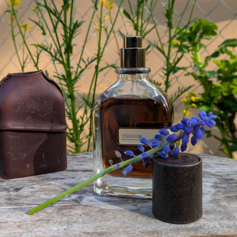 น้ำหอมสำหรับทุกเพศ ขนาด 50 มล. คอลเลคชั่น 4 กลิ่น ติดทนนาน กลิ่นไม้หอม กลิ่นโอเรียนทัล กลิ่นฟูเจอร์ กลิ่นหนัง และกลิ่นอะควาติก หอมสดชื่น หรูหรา