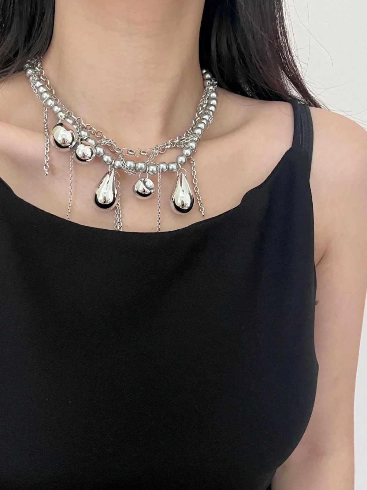 European and American Heavy Industries Tahiti Grey Pearl Stacked Collarbone Chain