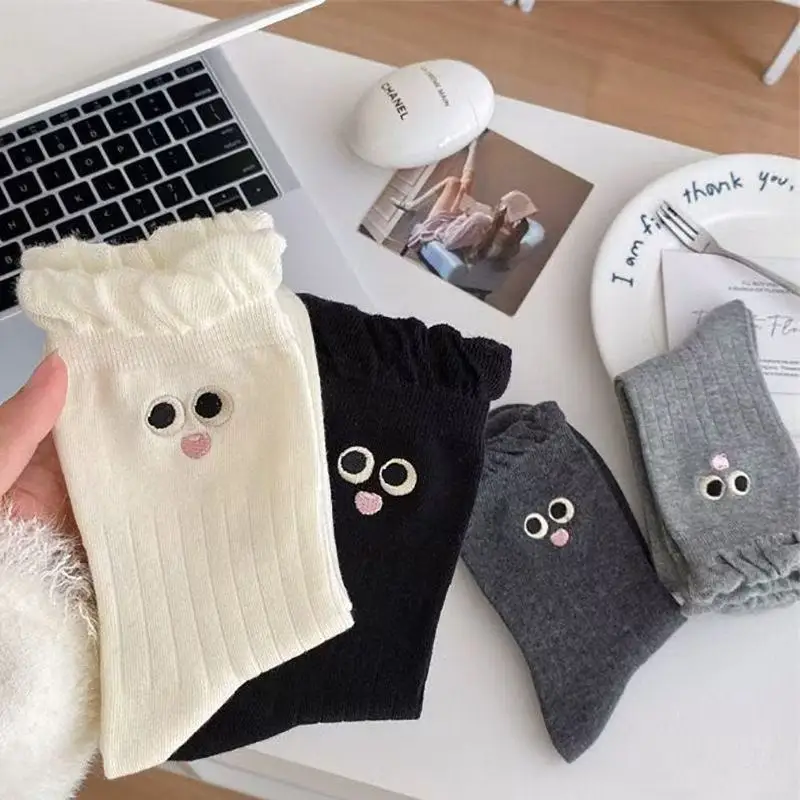 4 Pairs Cute Cartoon Eye Socks Women's Cute Expression Printed Comfort Interesting Spring Autumn Medium Tube Sock Short Socks