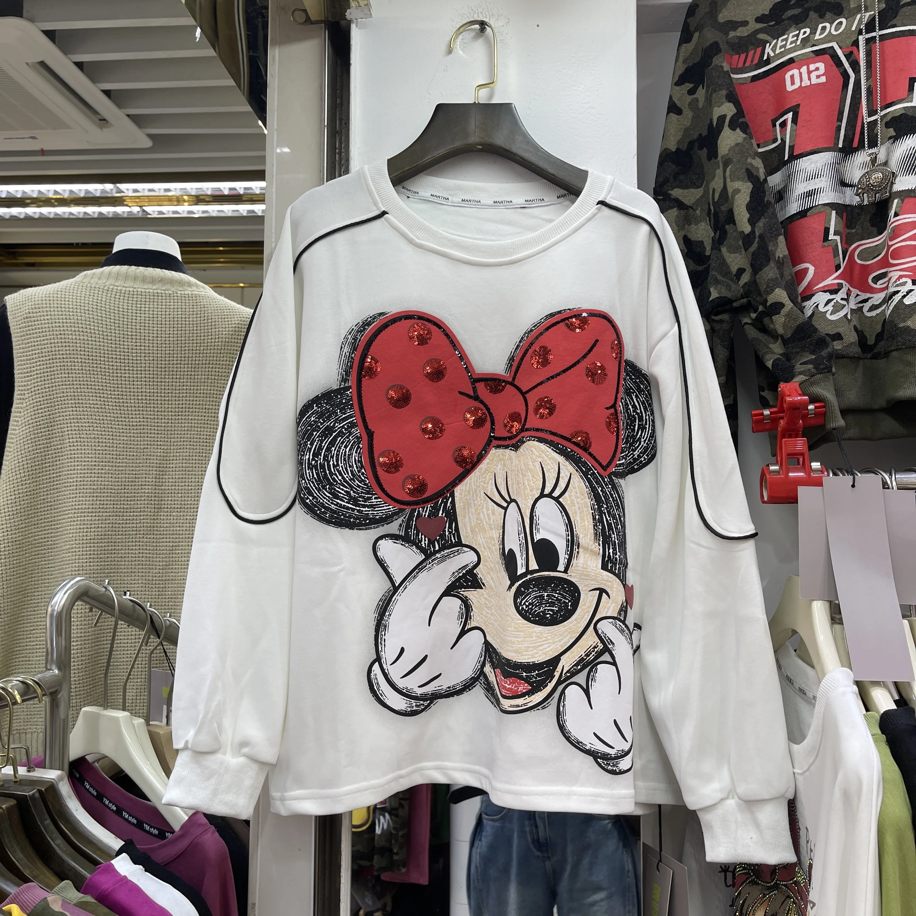 2025 Trendy Brand New Autumn Heavy Embroidery Sequin Cartoon Print Round Neck Fashion Loose Pullover Sweatshirt Long Sleeve Top